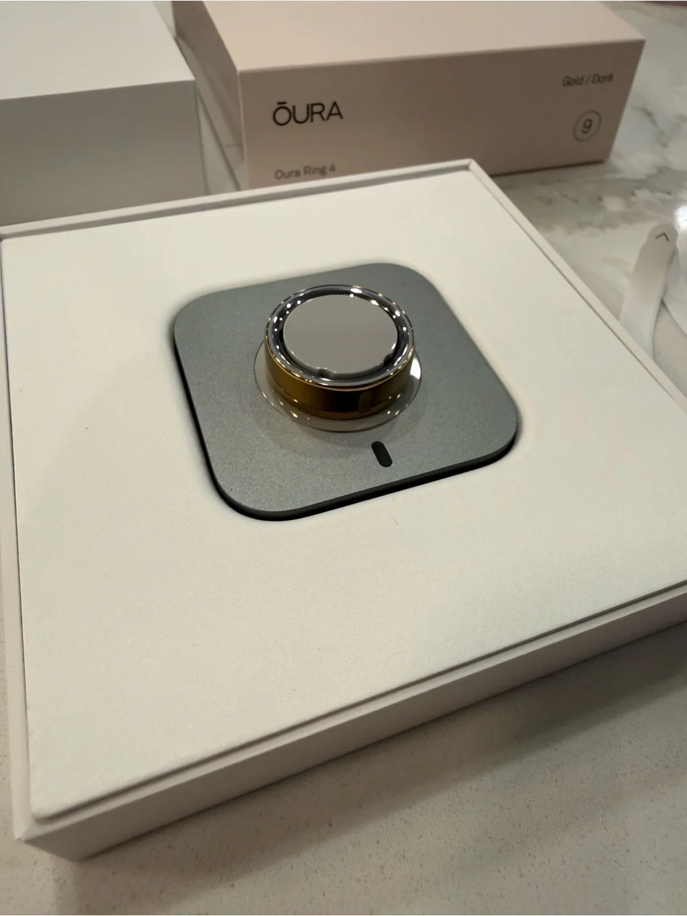 NEW Oura Ring 4 Gold size 9